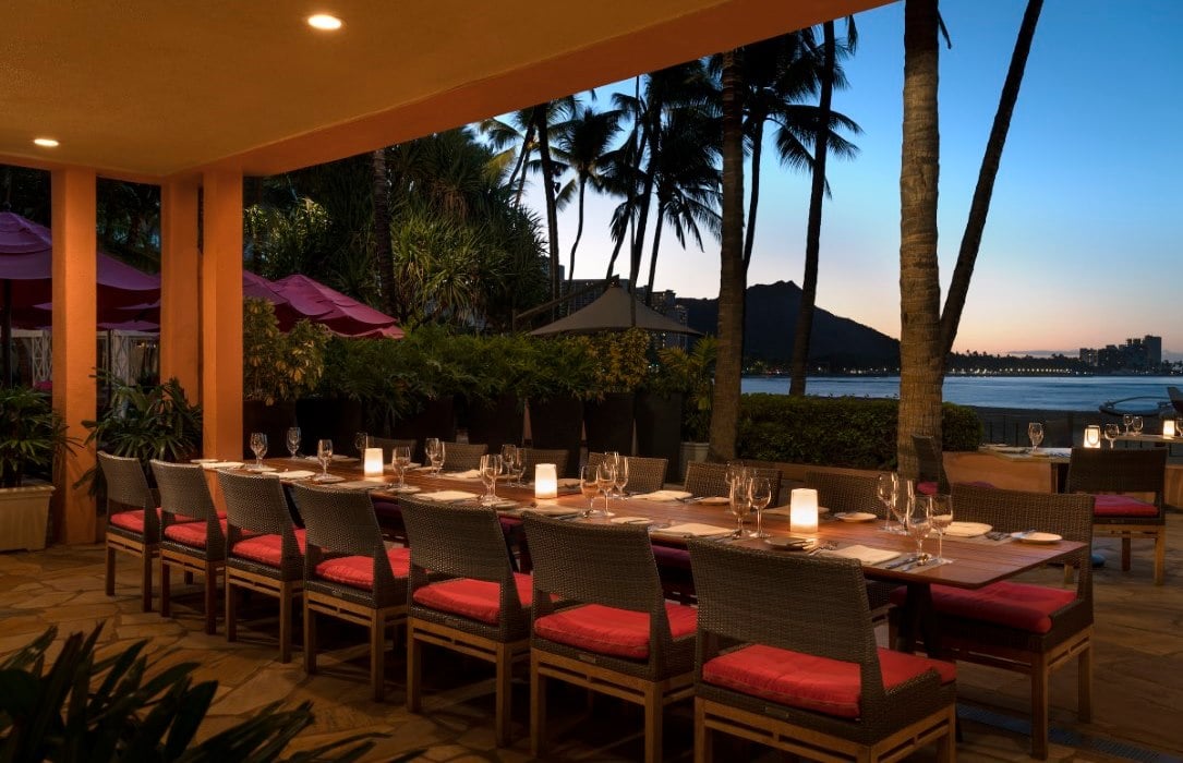 fine-dining-honolulu-azure-restaurant-waikiki