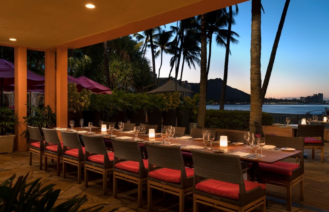 Fine Dining Honolulu Azure Restaurant Waikiki